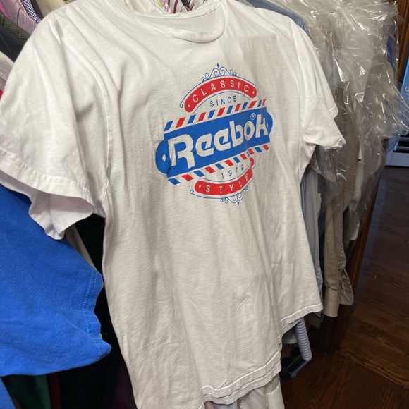 Vintage Reebok size XL US t shirt - Picture 3 of 5